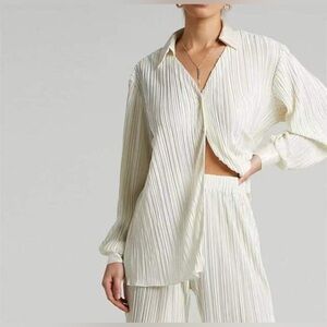 Elegant White Pleated Blouse and Pants Set